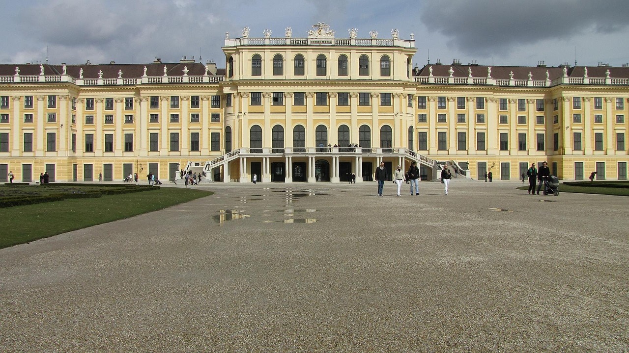 Schonbrunn Palace 944799 1280