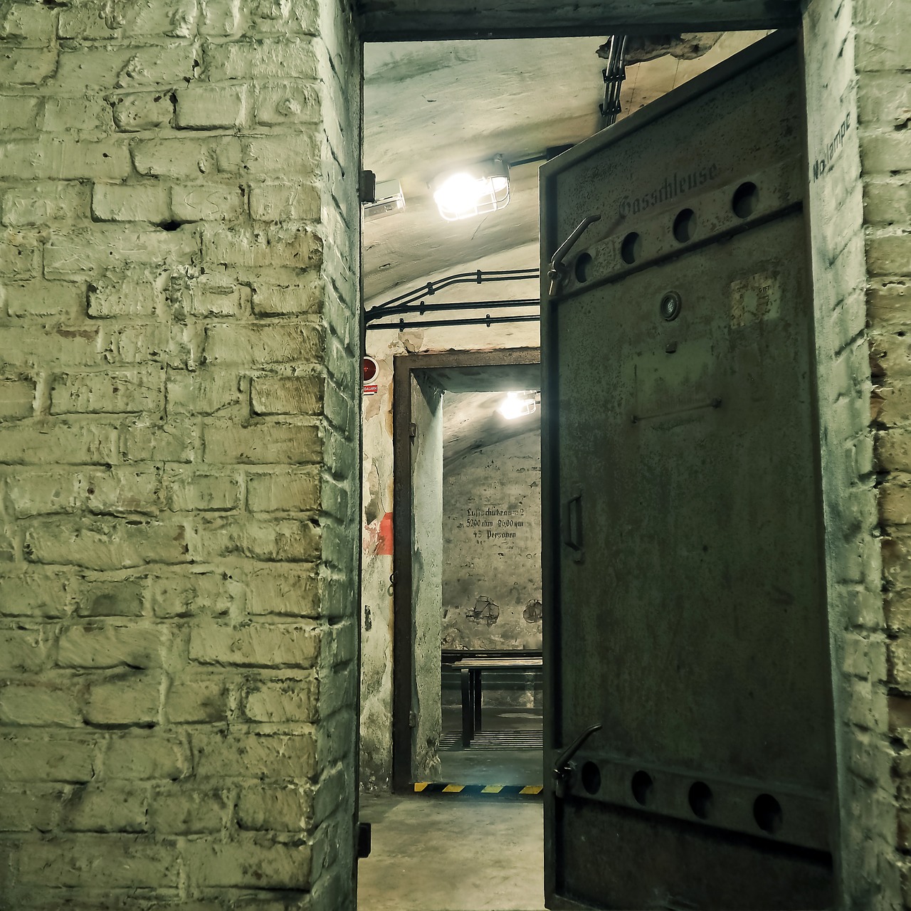 Bunker 1569723 1280