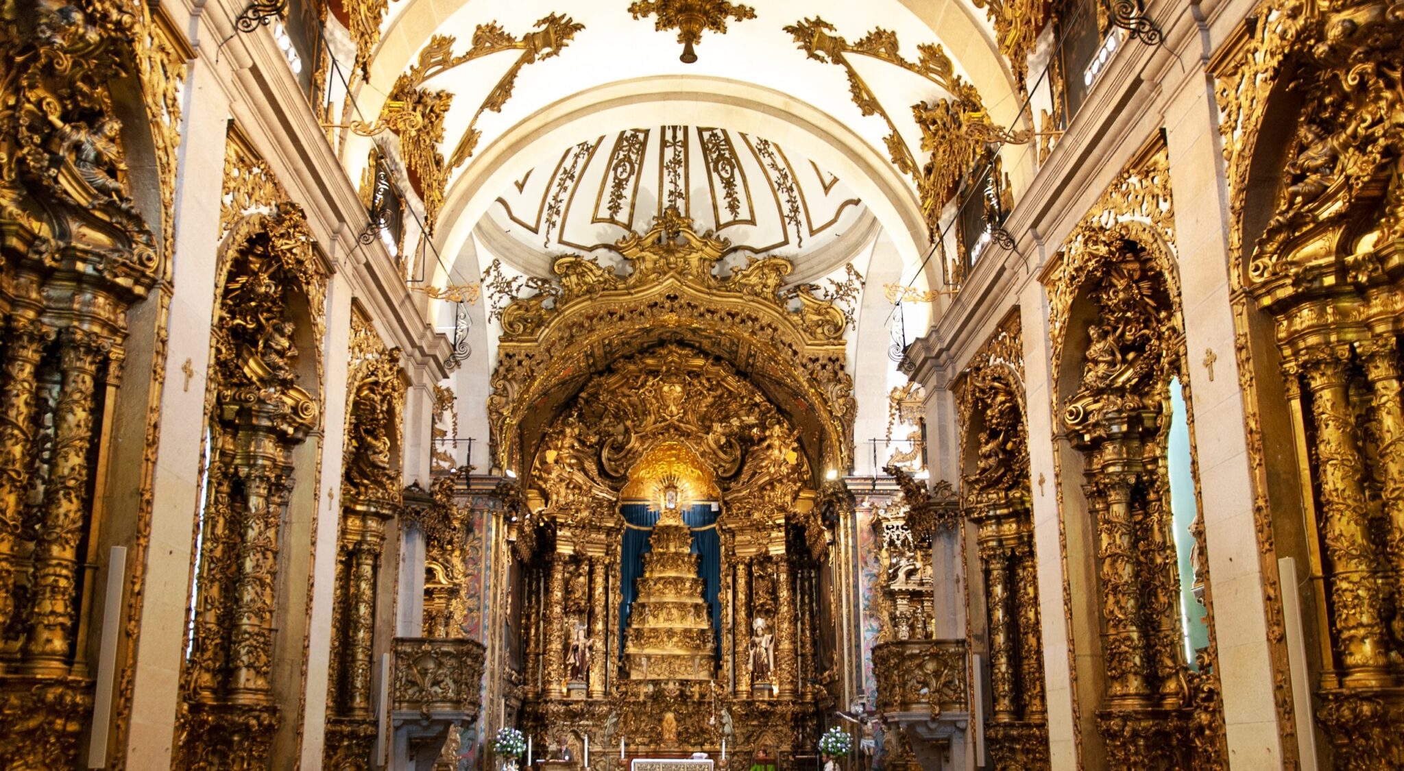 Eglise Or Porto