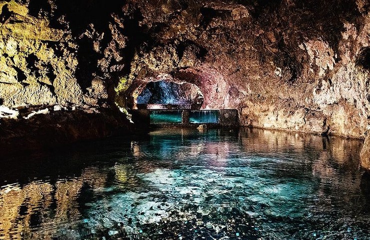 madeira caves